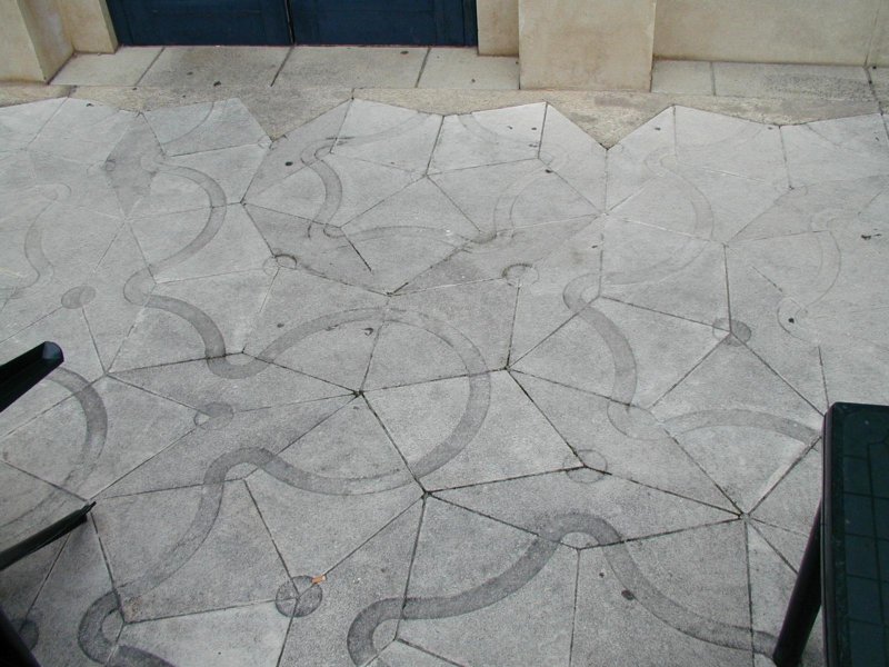 Penrose tiling